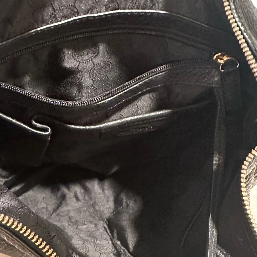 Michael Kors MK Fulton Large Hobo Shoulder Bag Black Pebbled Leather Gold Rings
